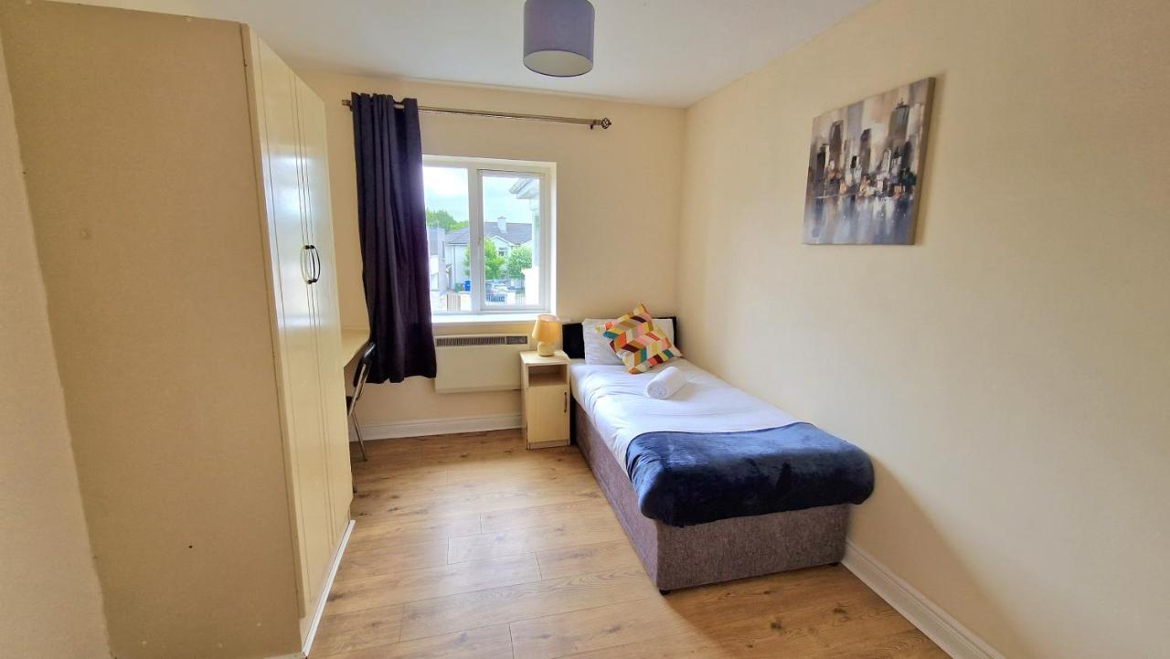 Glen Abhainn Standard Budget Accommodation Athlone Bagian luar foto